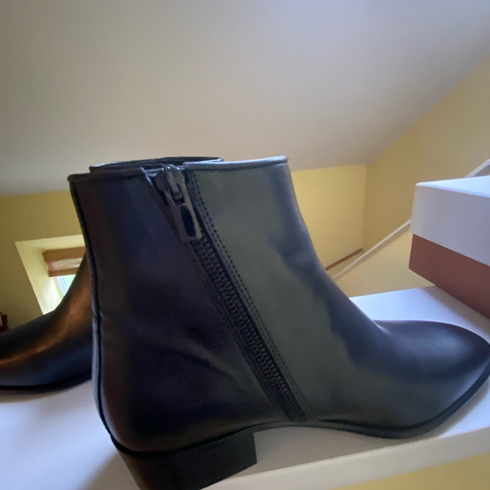 Gorgeous black leather boots by The Kooples-never worn outside. Original box/bag - Picture 7 of 15